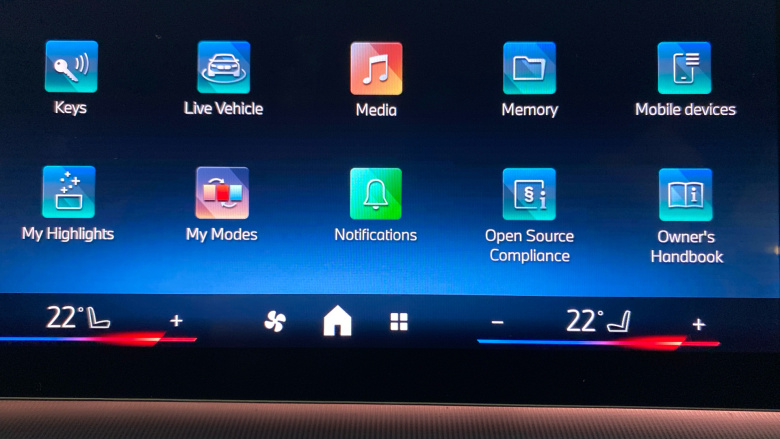 BMW 2 Series 225e xDrive Luxury 5dr DCT Hatchback